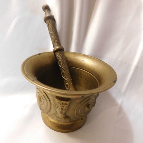 Mortar And Pestle Brass Egyptian Theme Vintage - Picture 1 of 9